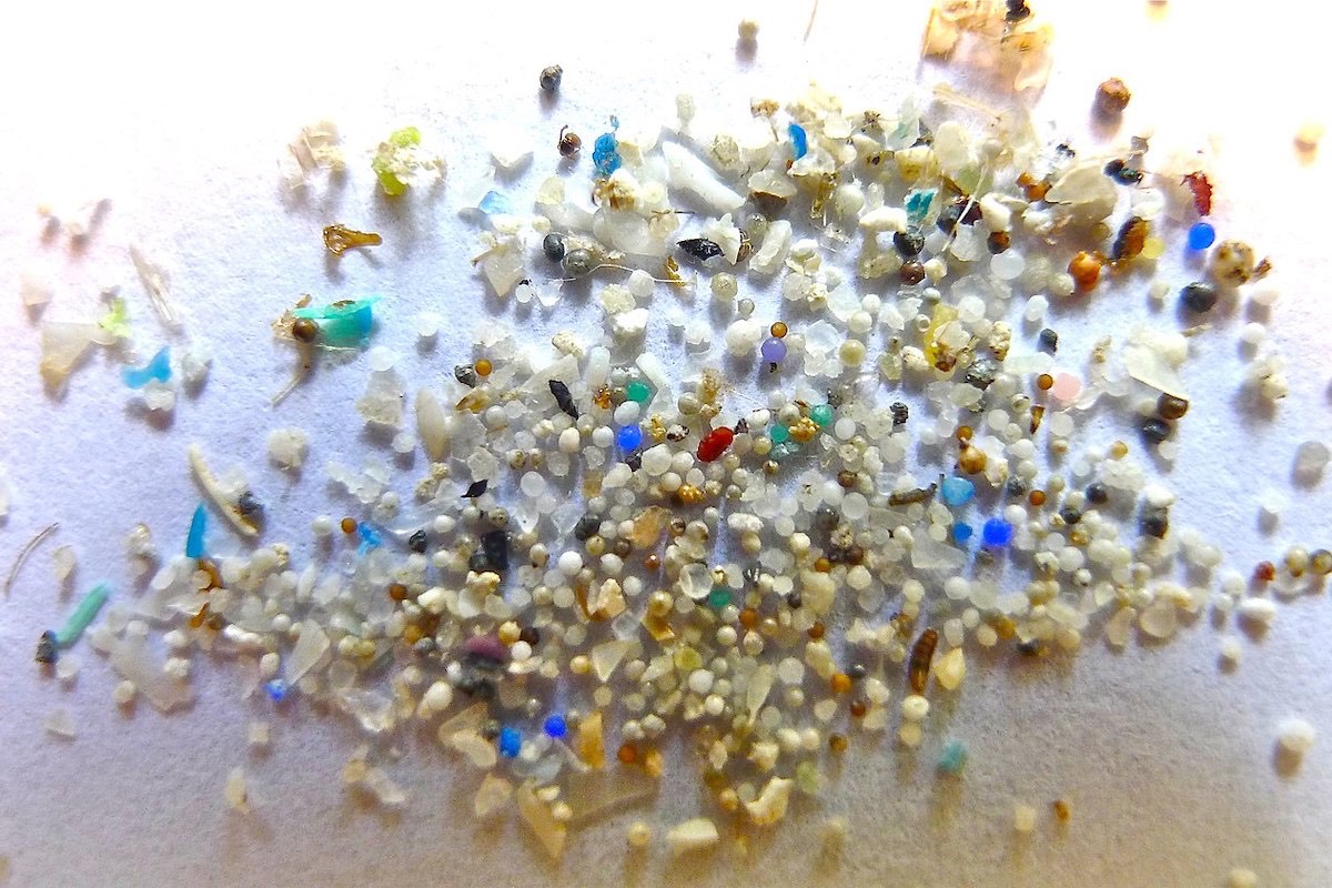 MICROPLASTICHE: COME ELIMINARLE DALLE ACQUE DELLE LAVANDERIE